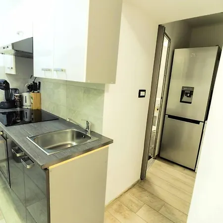Marina Apartment *