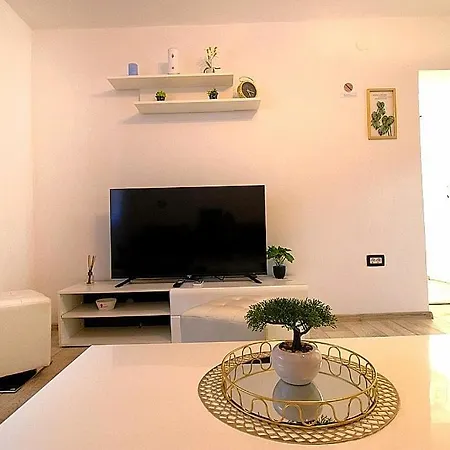 Marina Apartment