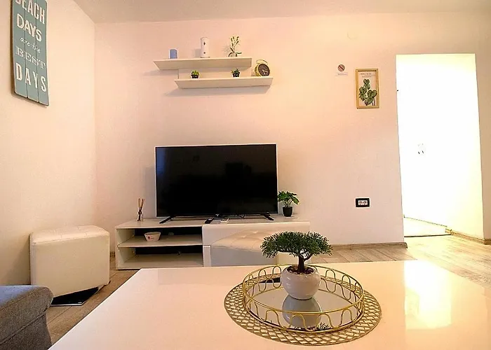 Marina Apartment